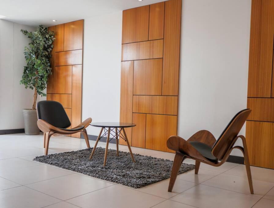 Urban Executive * San Jose (San Jose)